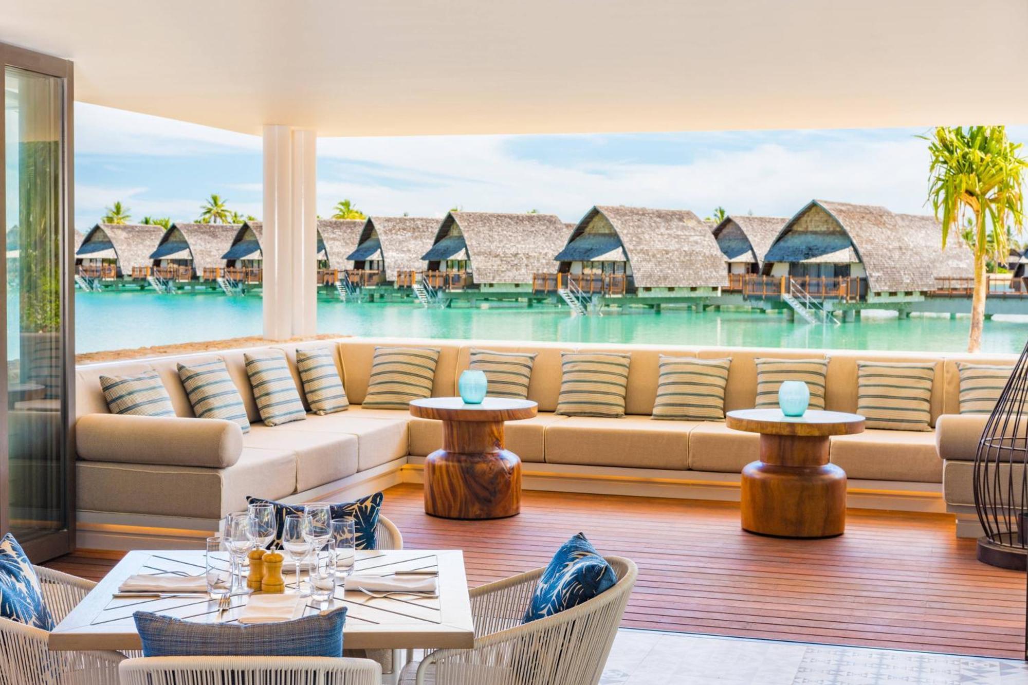 Fiji Marriott Resort Momi Bay Dış mekan fotoğraf Overwater Villa