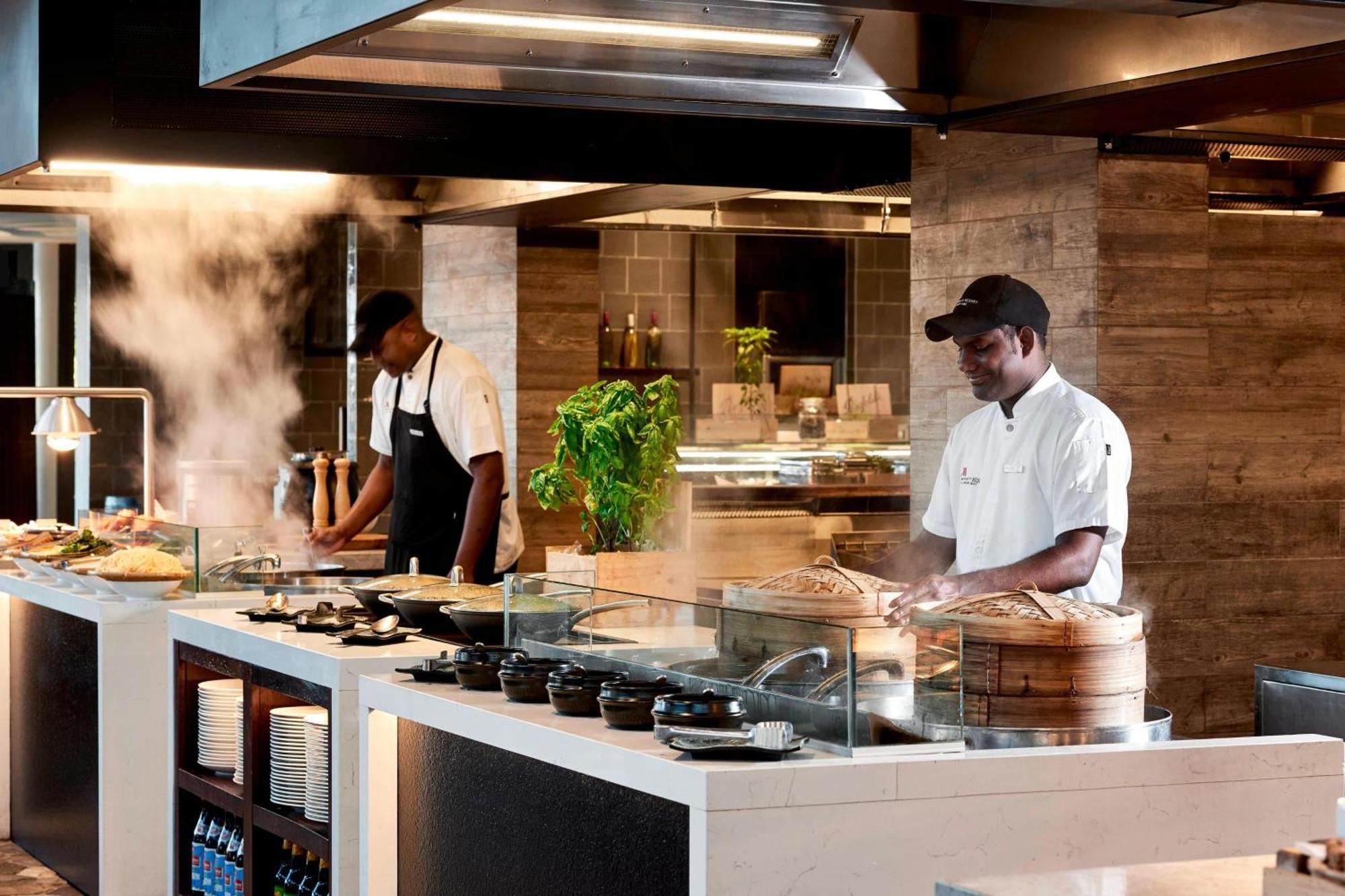 Fiji Marriott Resort Momi Bay Dış mekan fotoğraf A live kitchen on board a cruise ship